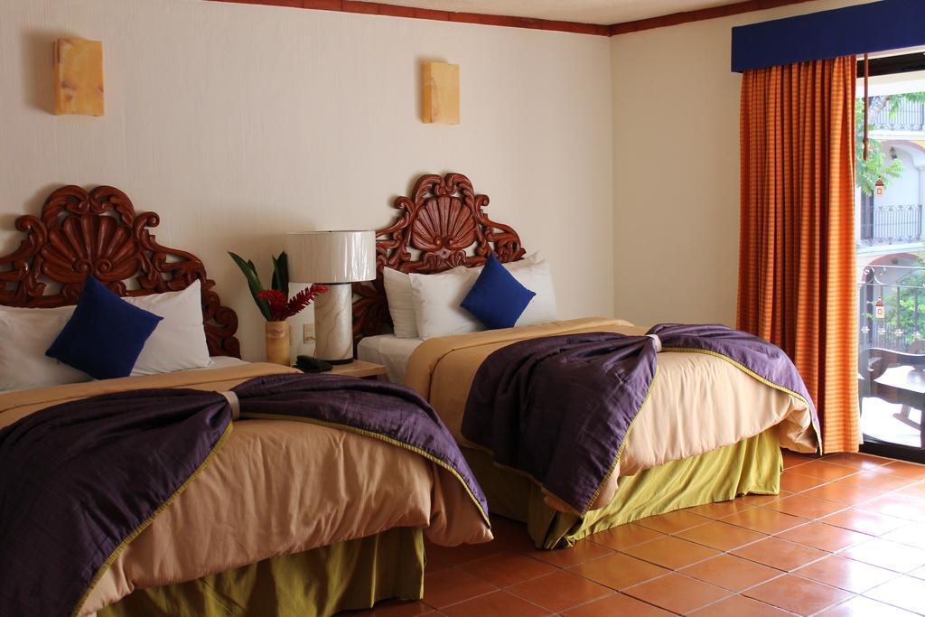 Doppelzimmer mit 2 Doppelbetten