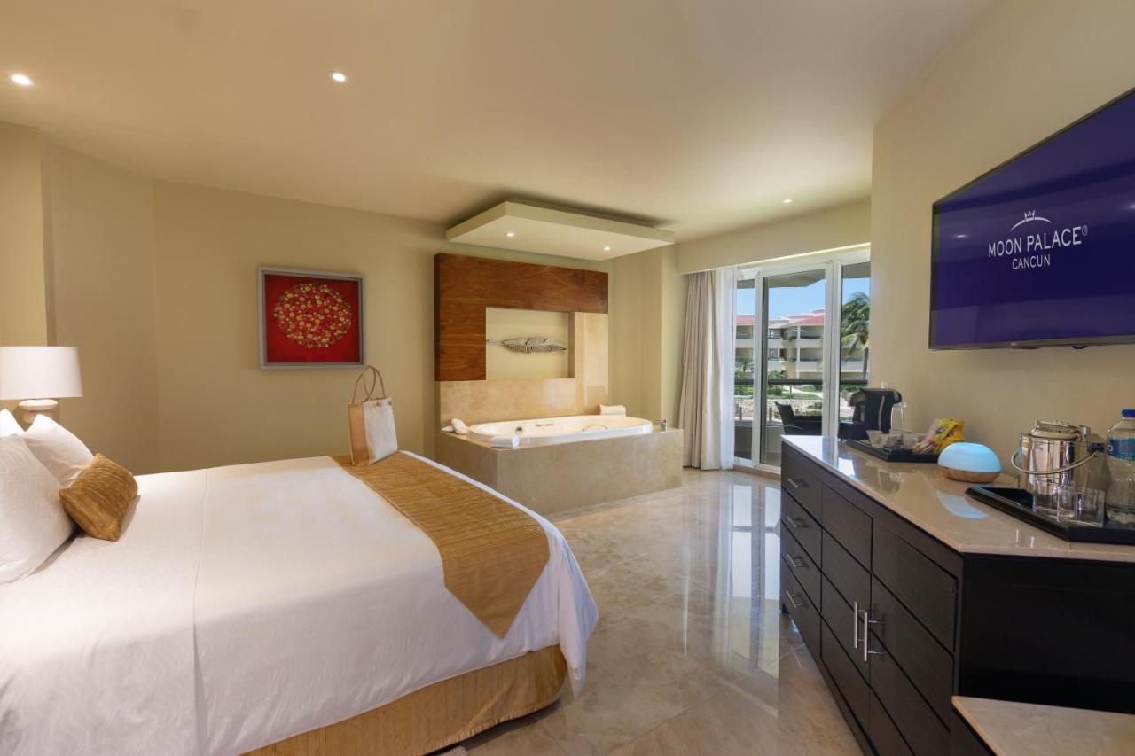 Superior Suite Governor mit 1 Schlafzimmer, Kingsize-Bett und Meerblick