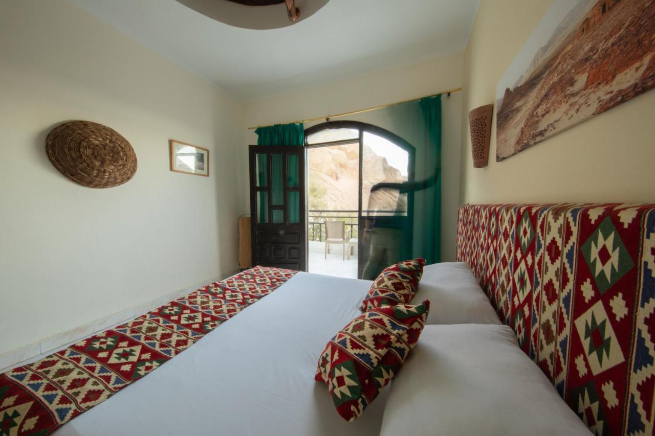 Double Room Mountain View