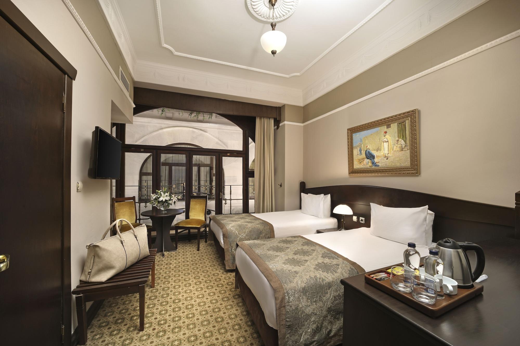 Guest Room Atrium view King or Twin,1227056273:JPEG