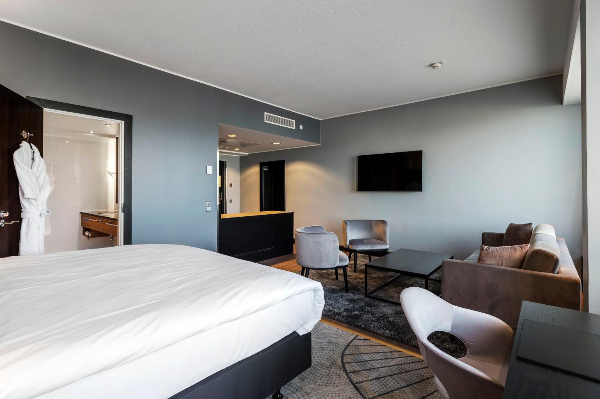 Junior Suite mit Kingsize-Bett und Schlafsofa