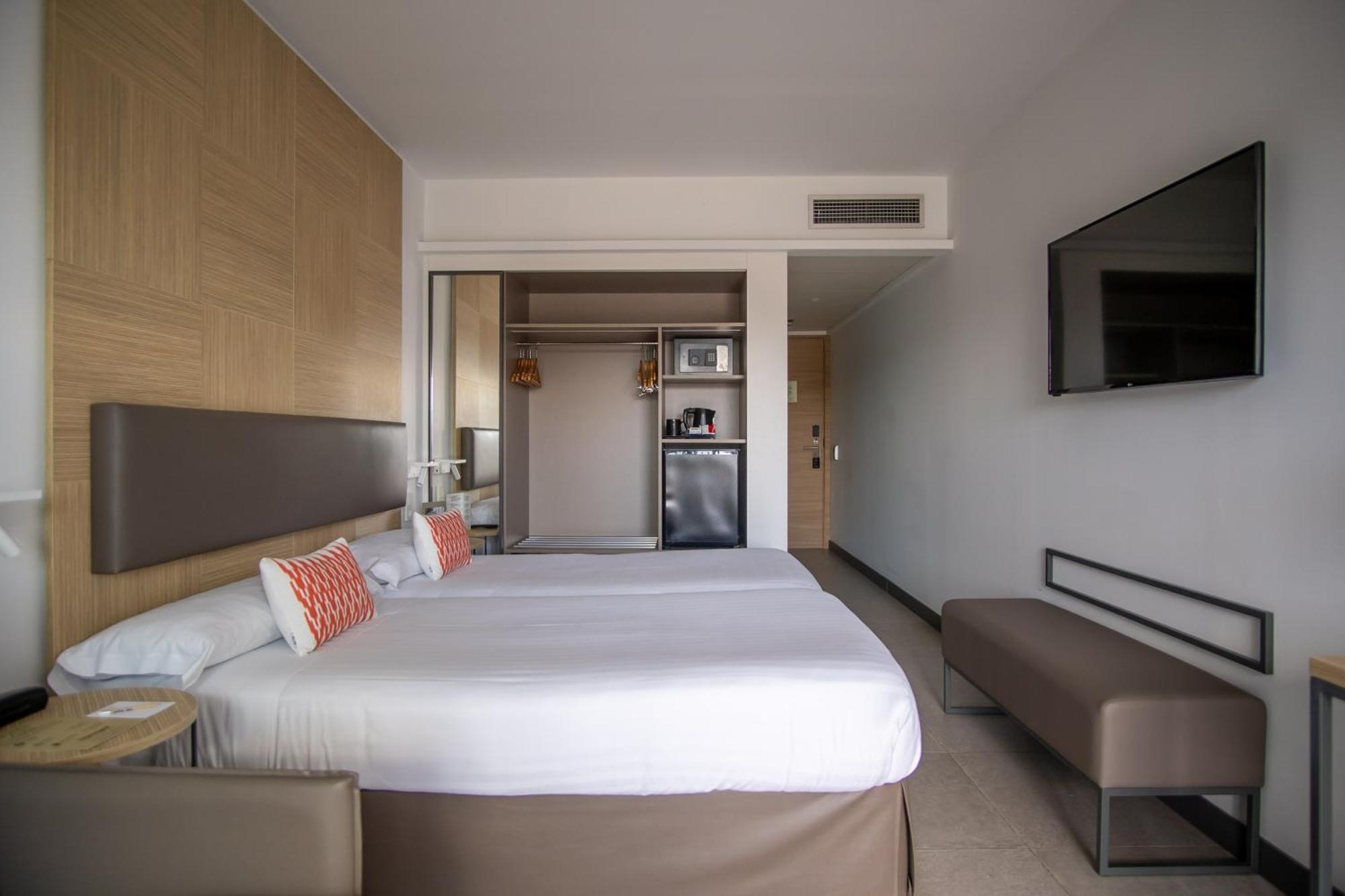 Triple Room (3 Adults),1307066380:JPEG