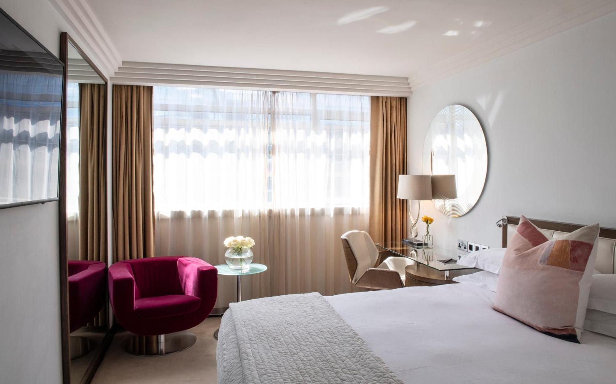 Zimmer mit Queensize-Bett