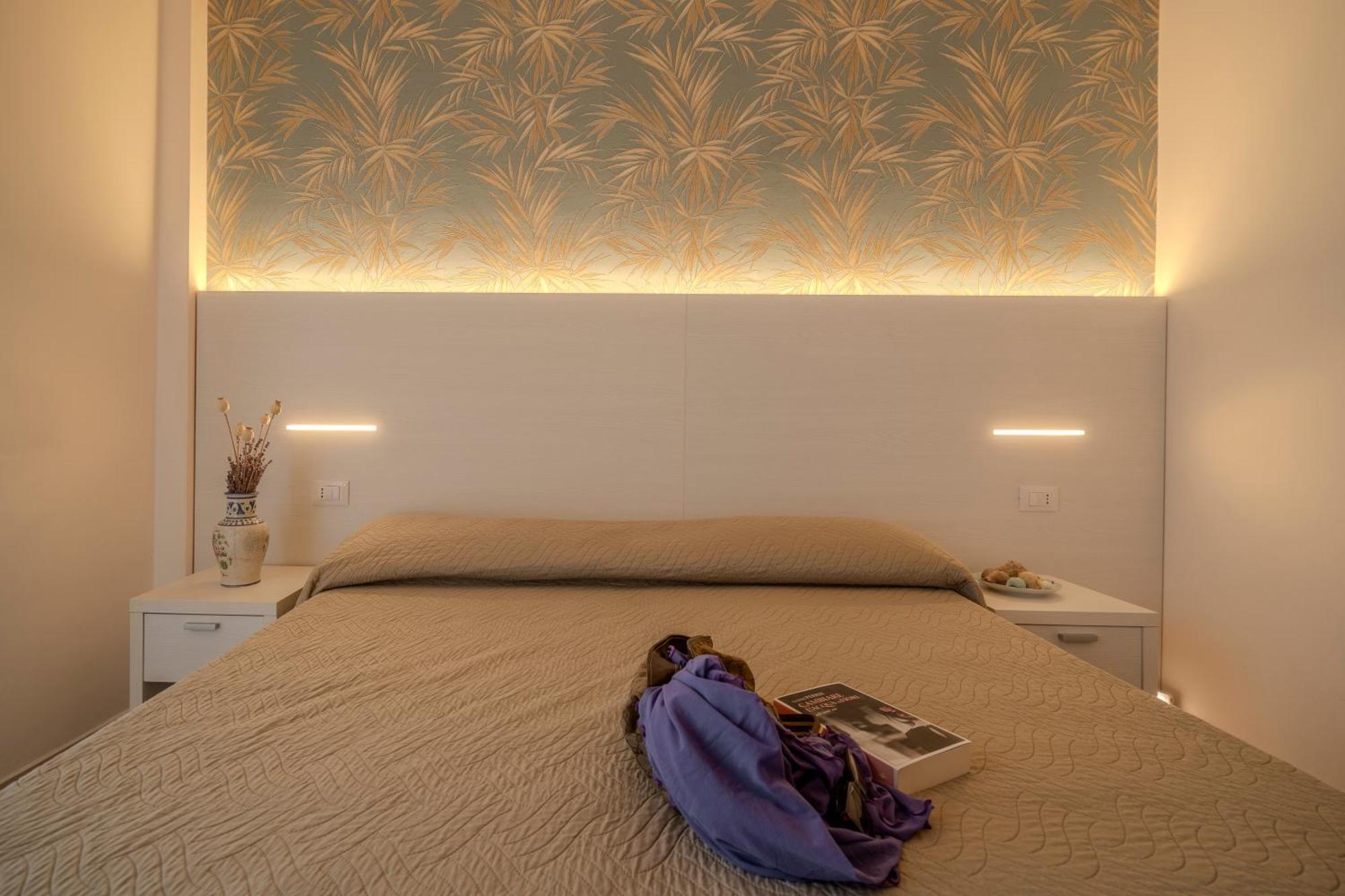 Doppelzimmer mit seitlichem Meerblick
