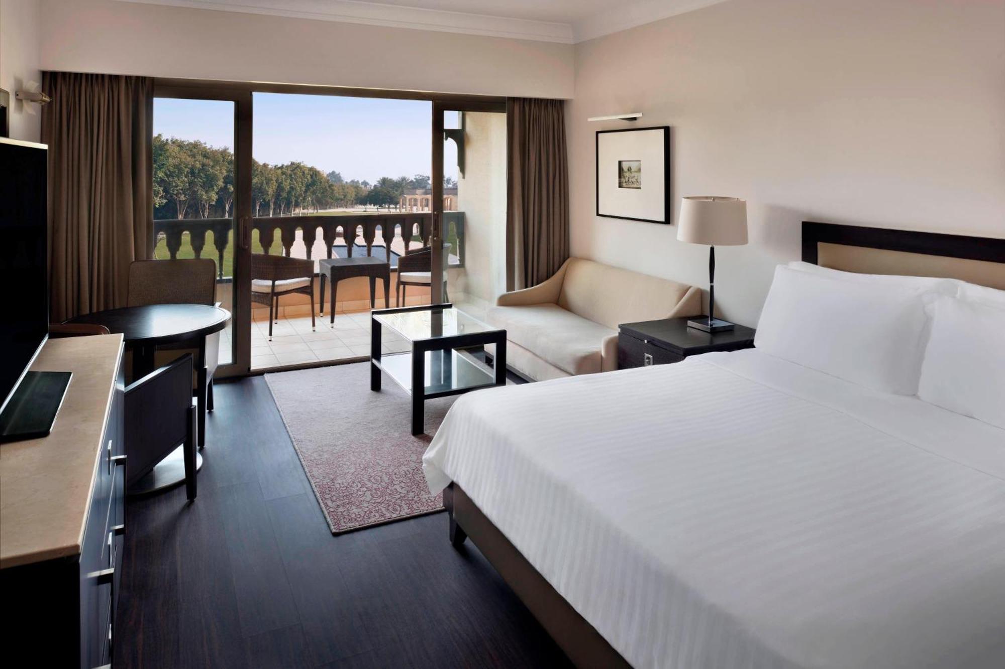 Executive Garden View Room Executive lounge access Guest room 1 King