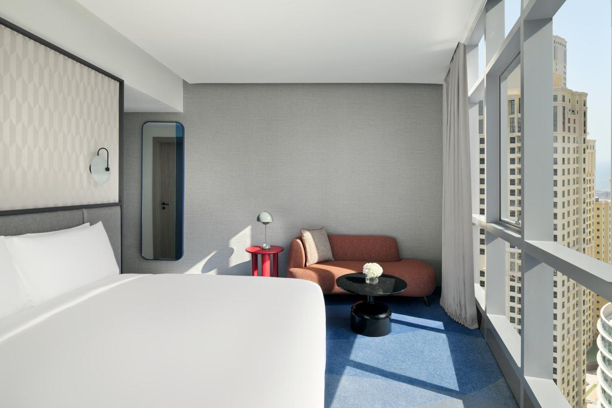 Studio mit Kingsize-Bett und Balkon