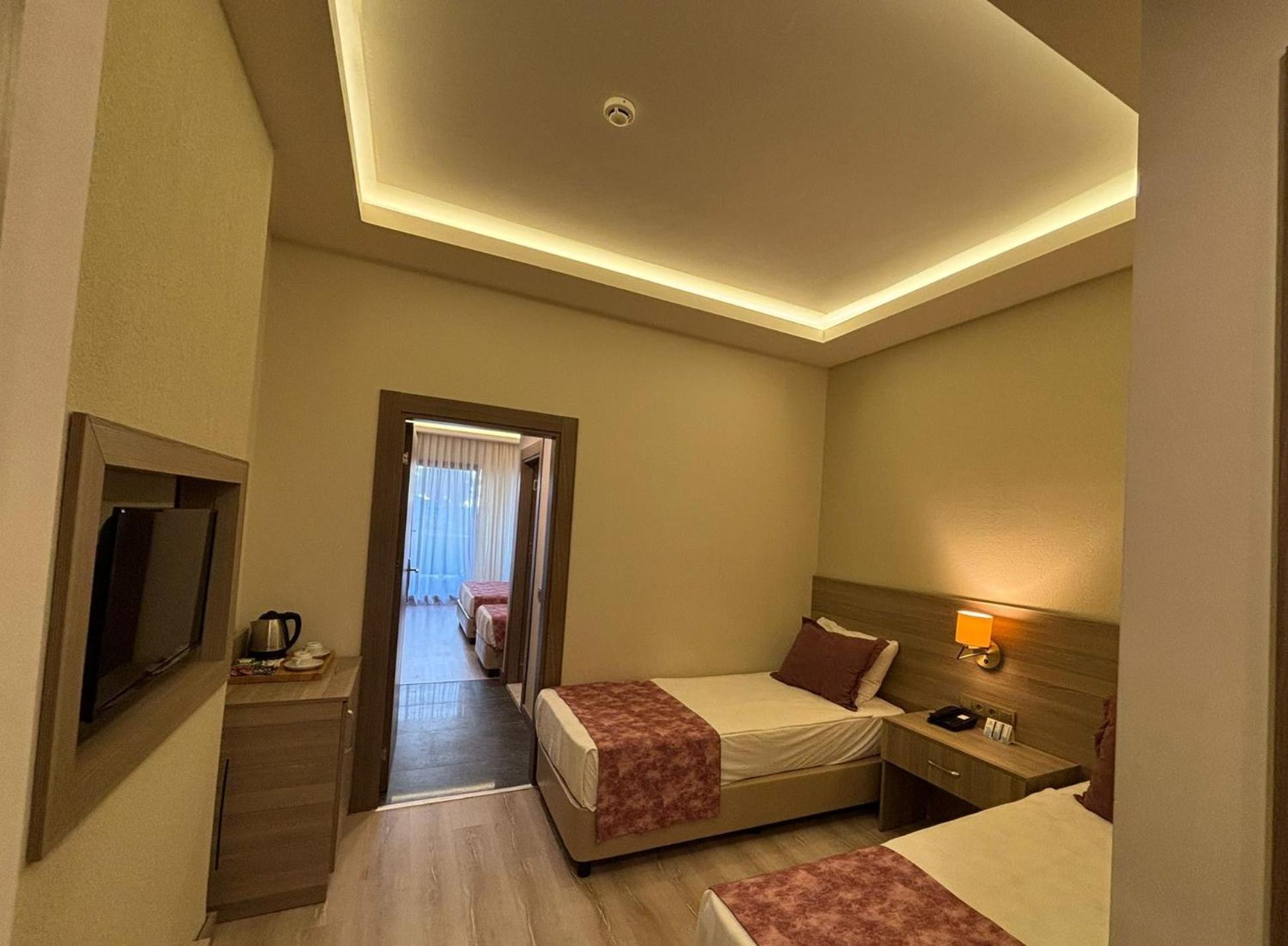 Family Room Max