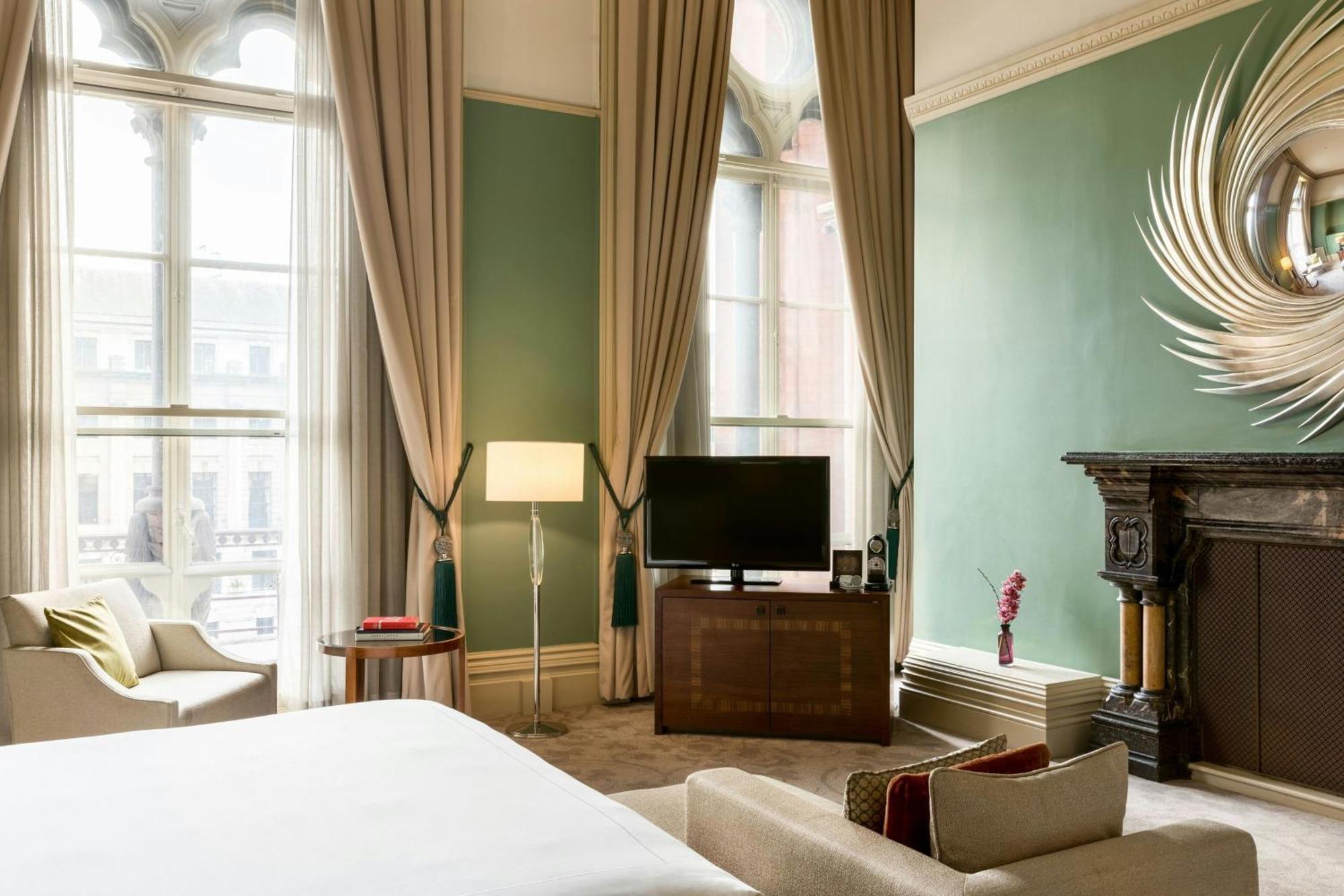 Grand Junior Suite mit einem Kingsize-Bett