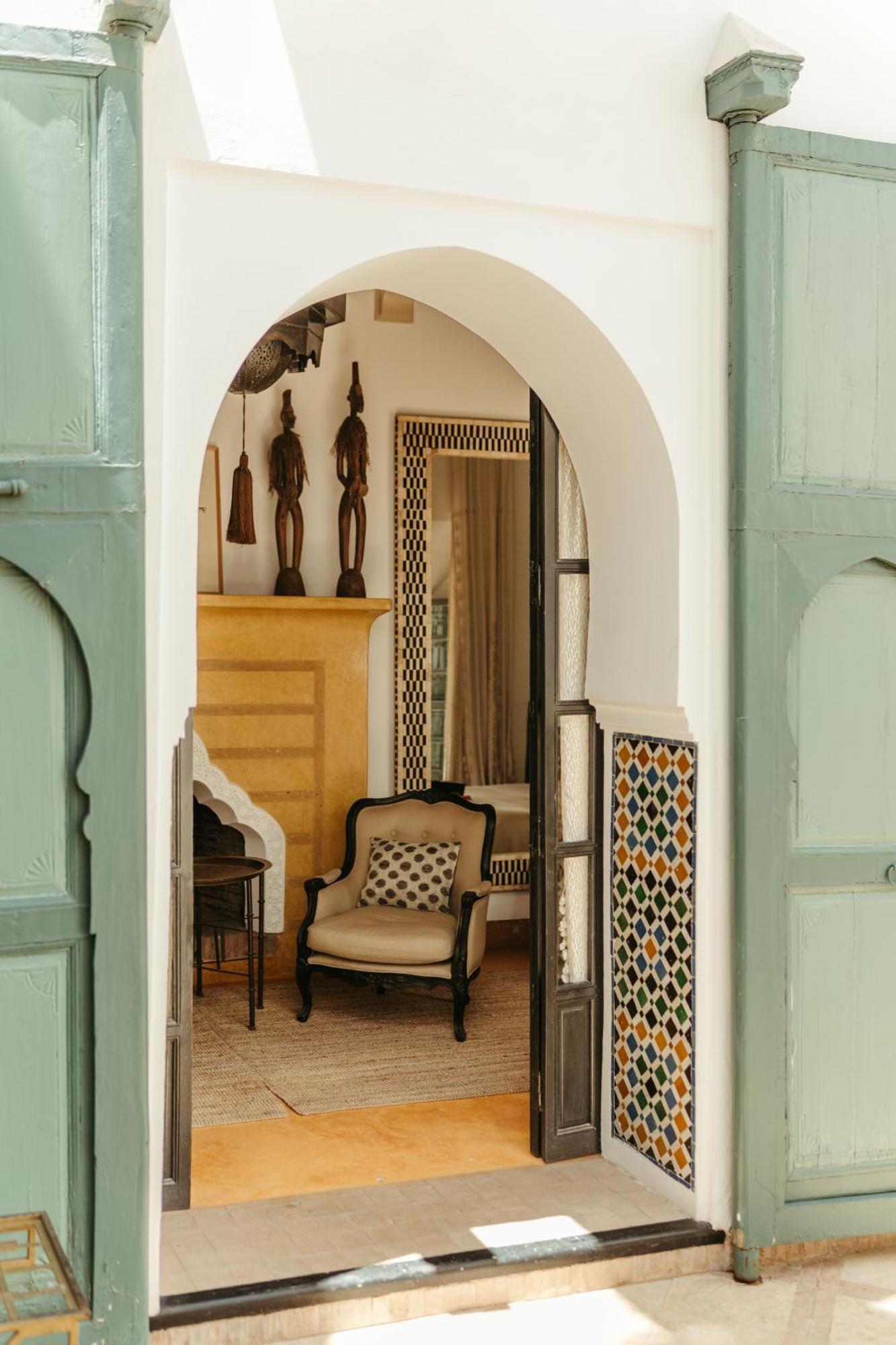 Ennafora Suite