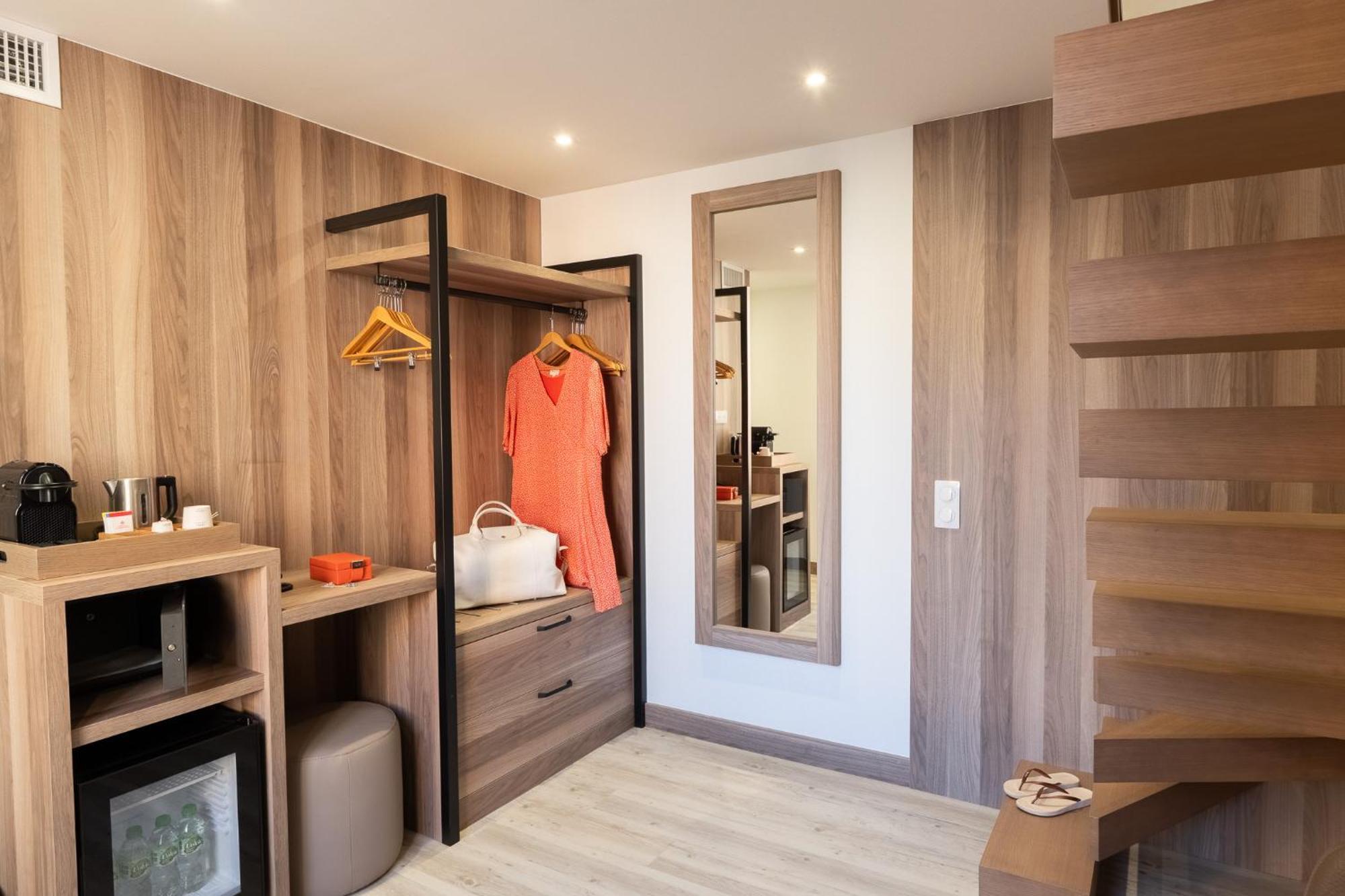 Duplex Quadruple Room