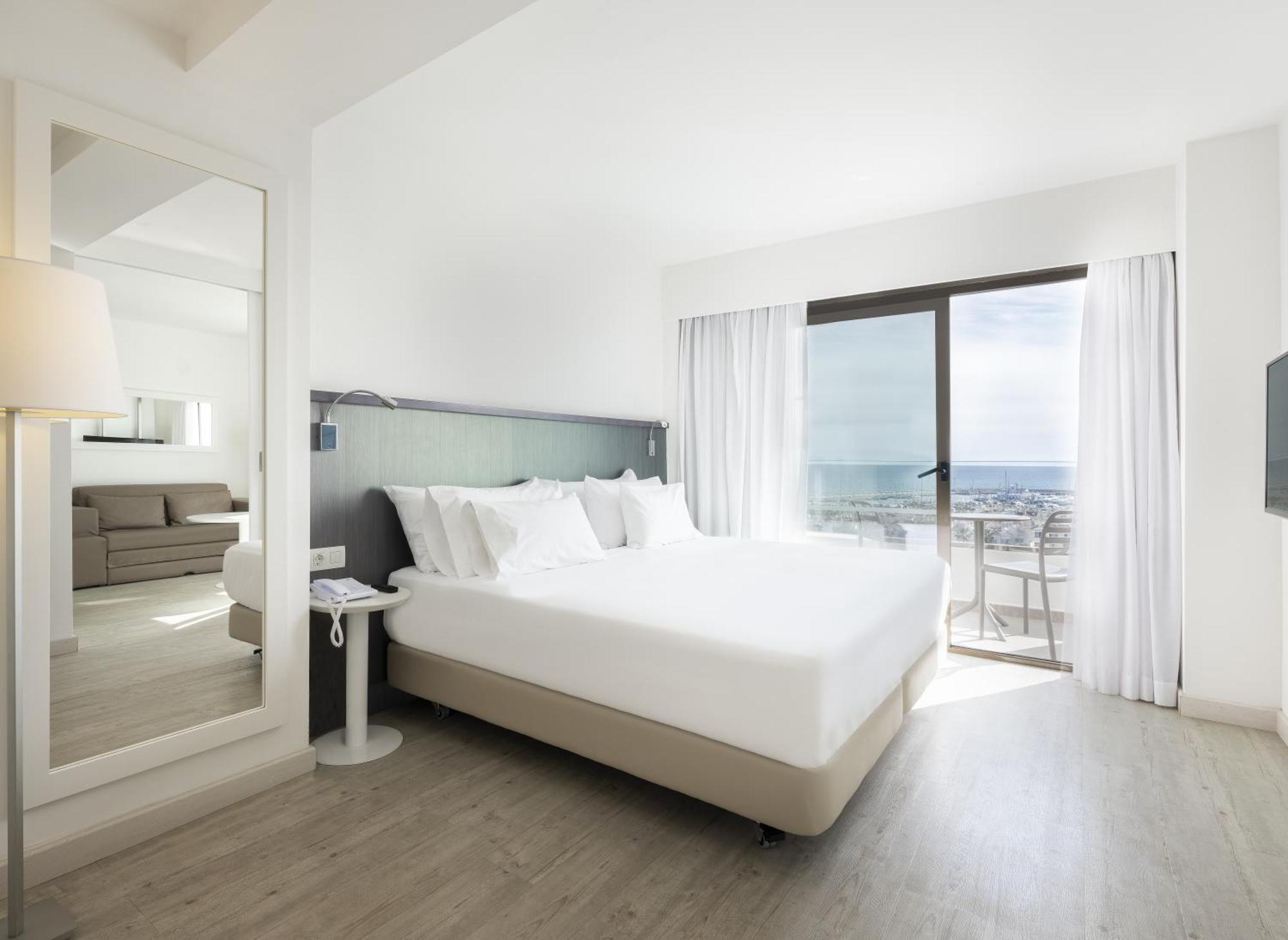 Premium Suite mit seitlichem Meerblick