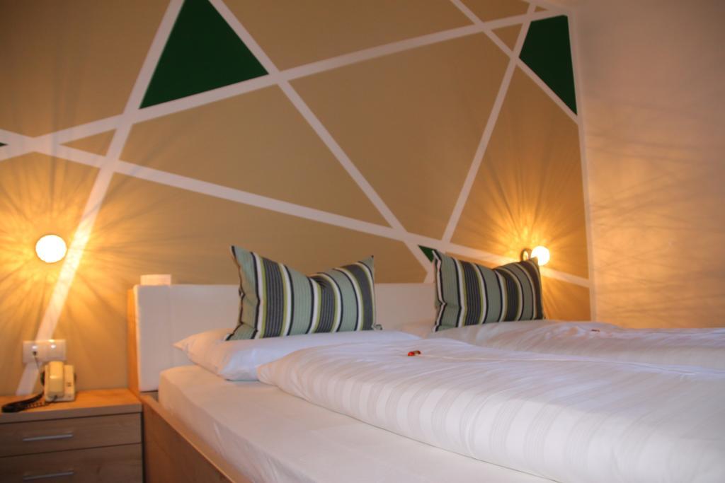 Double Room,218103617:JPEG