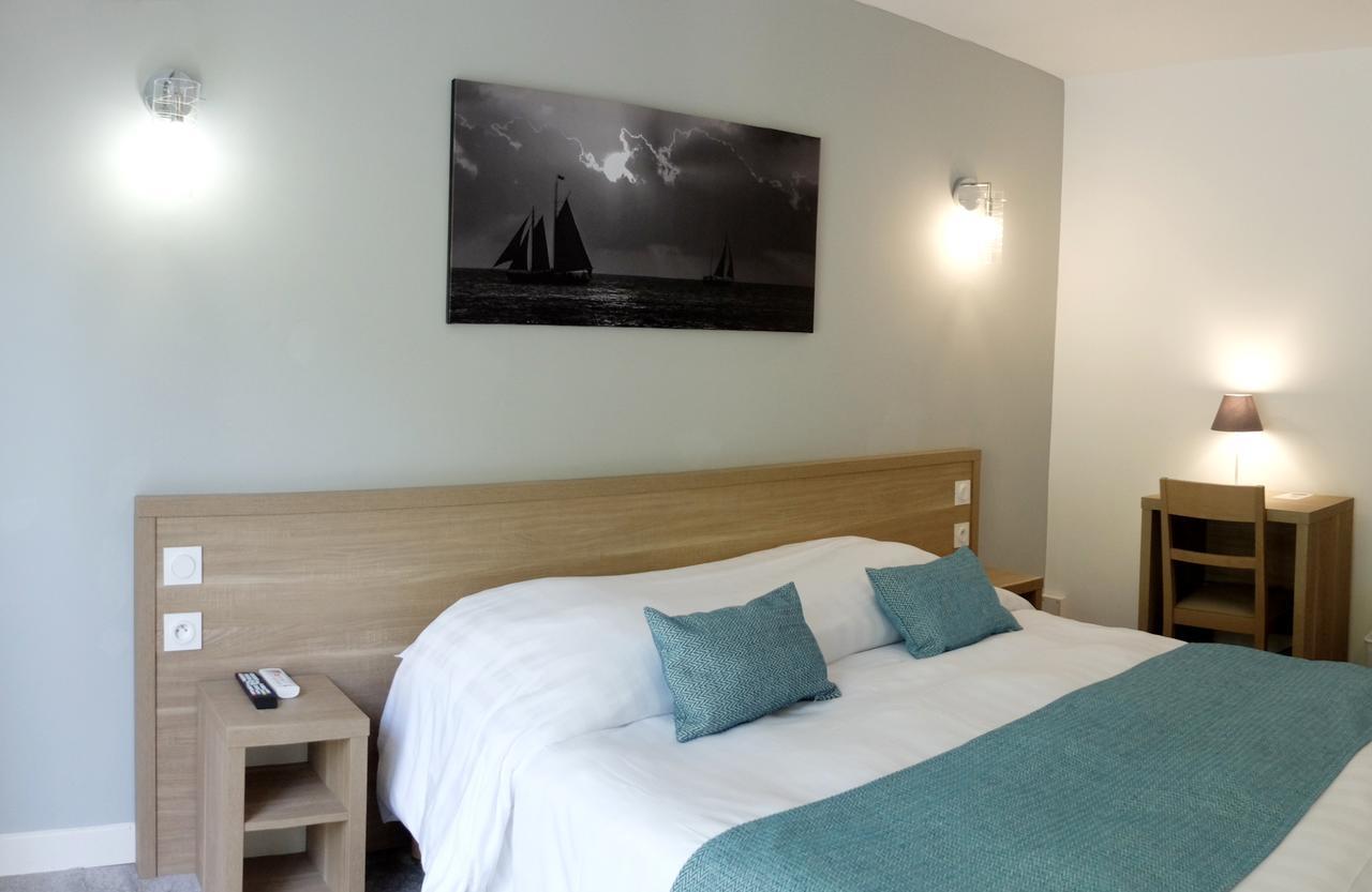 Superior Doppelzimmer mit Terrasse und teilweisem Meerblick