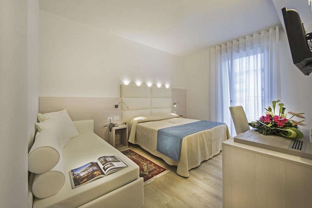 Doppelzimmer mit Meerblick
