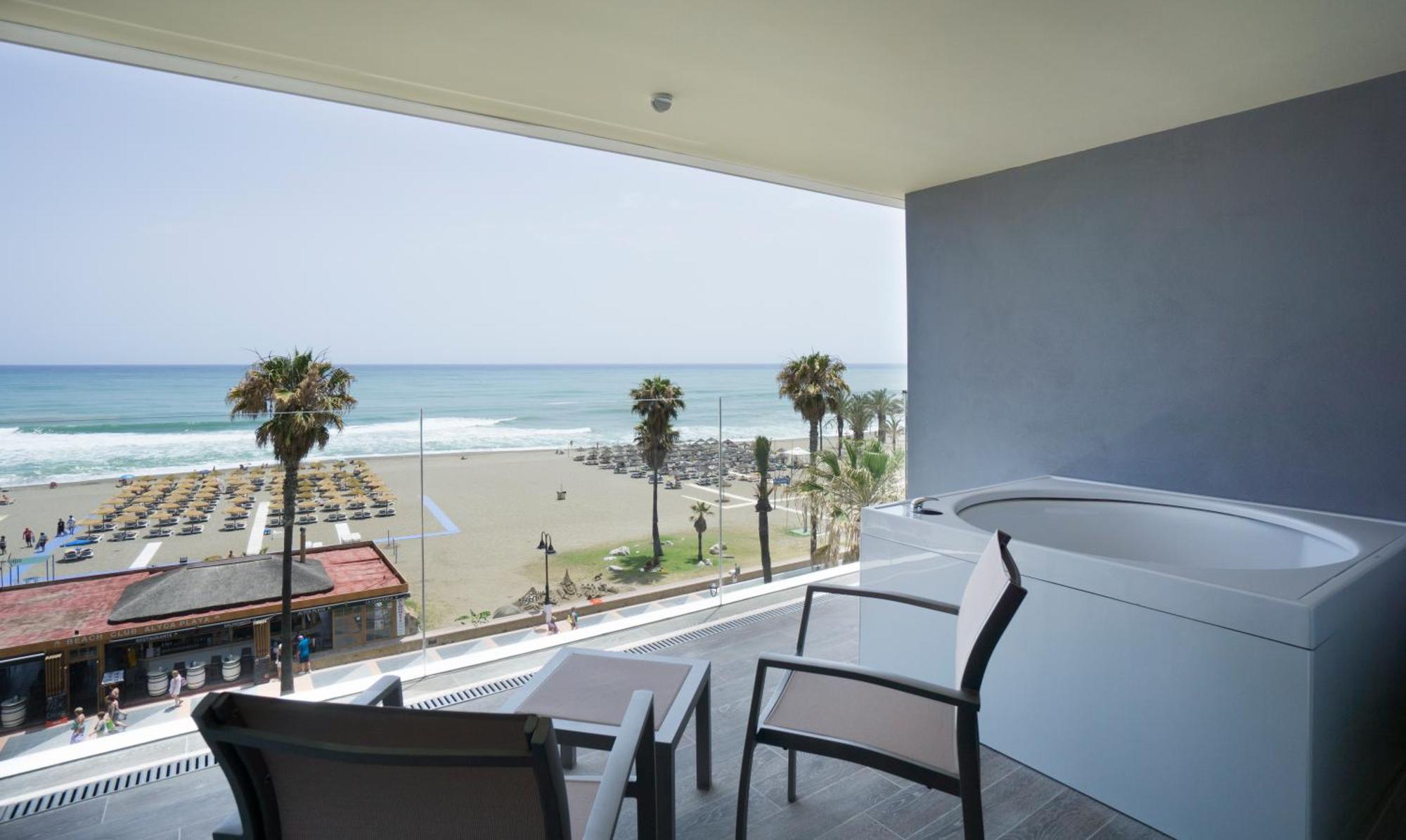 Junior Suite mit Meerblick (2 Erwachsene + 2 Kinder)