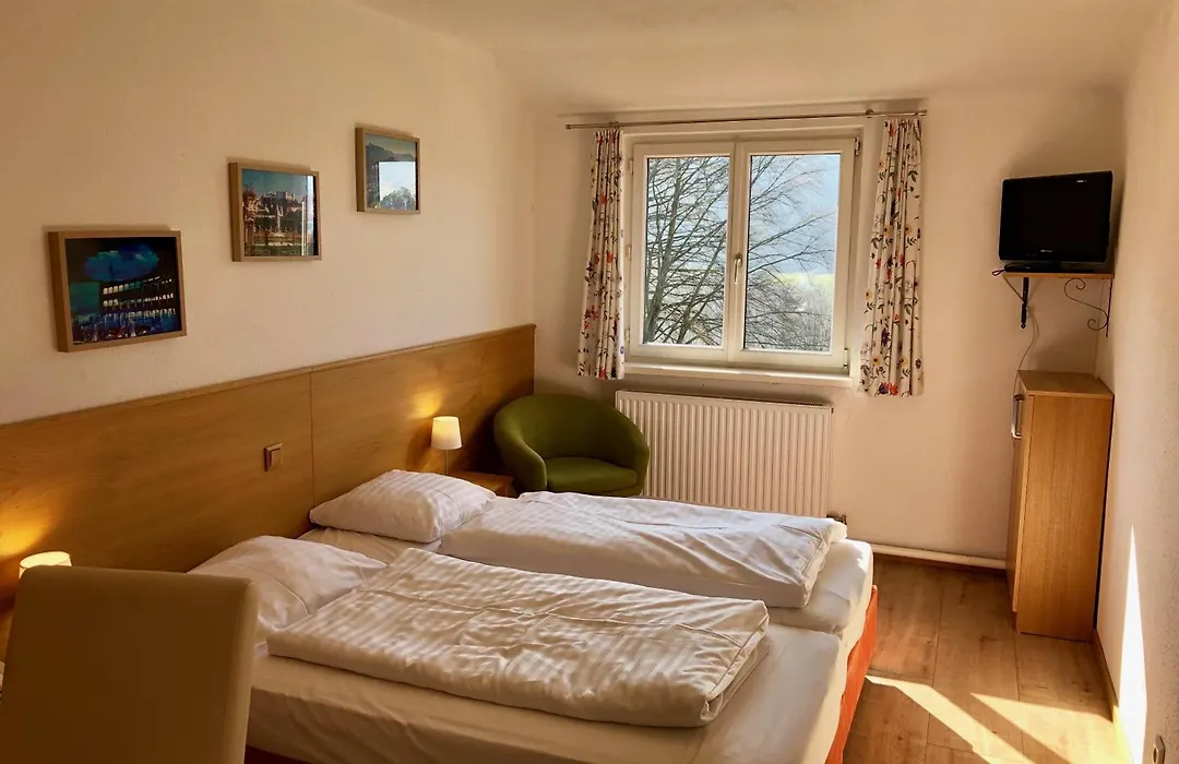 Hotel Schöne Aussicht-1