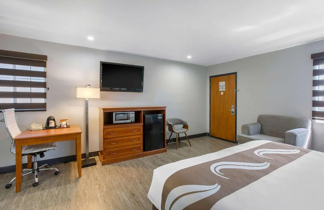 Quality Inn Near Hollywood Walk Of Fame-1