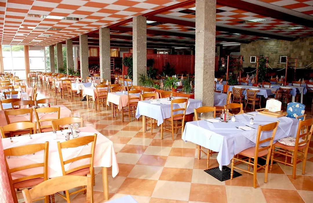 Hotel Aurora-1