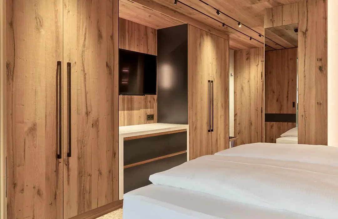 Hotel Auriga-1
