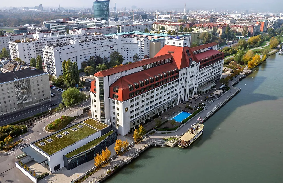 Hilton Vienna Waterfront-1
