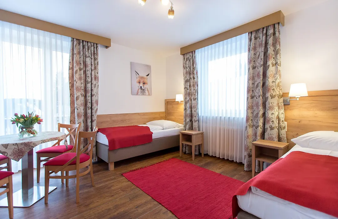 Hotel Diana-1