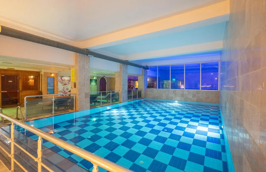 Arora Hotel-1