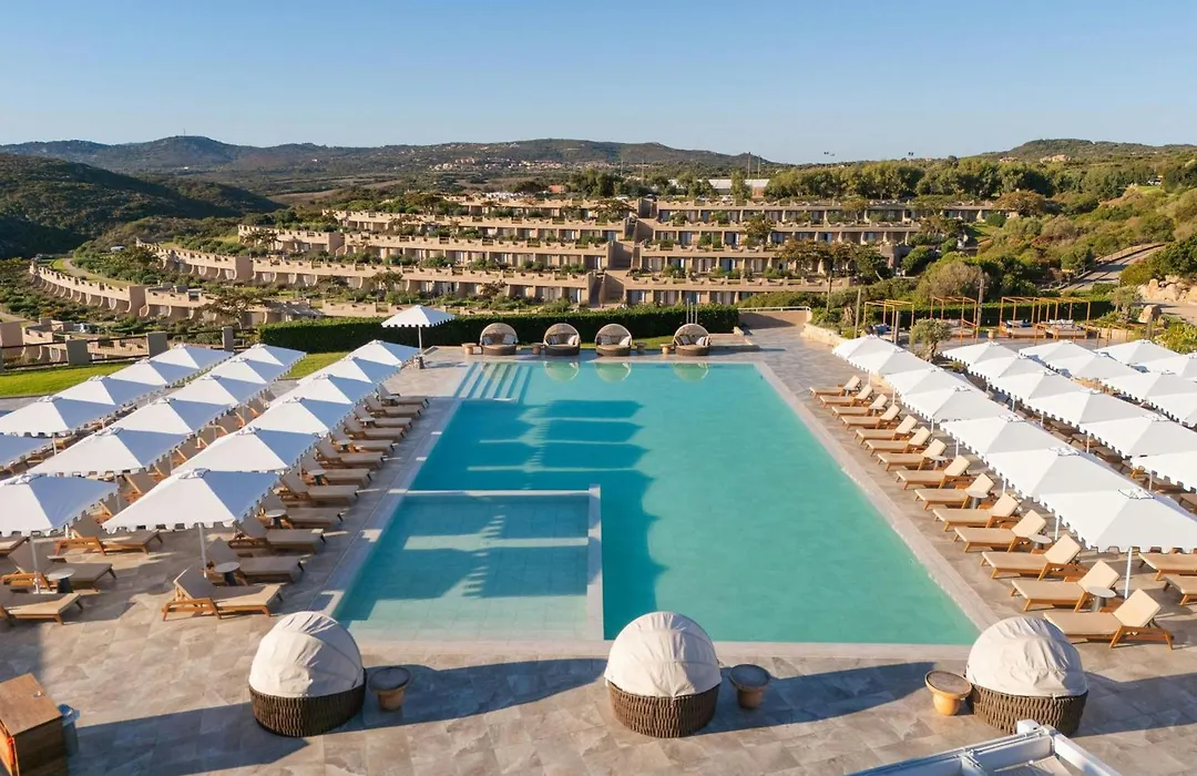 Mangia'S Sardinia Resort, Autograph Collection-1