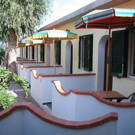 Albergo Villa Hibiscus-3