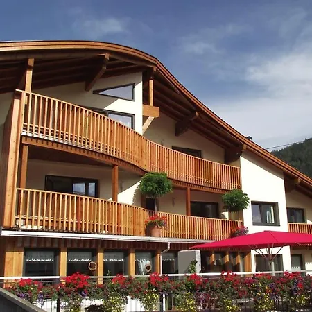 Adler Hotel-Pension-3
