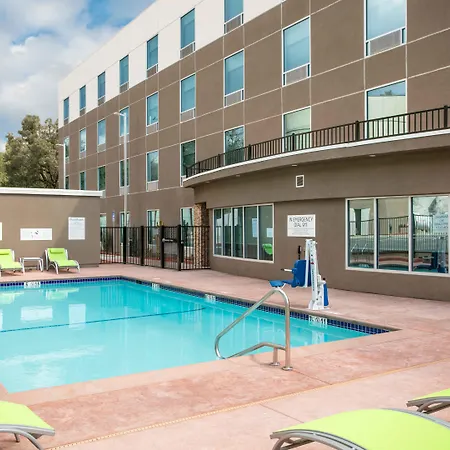 Holiday Inn Express & Suites Oakhurst-Yosemite Park Area By Ihg-3