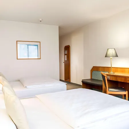 Leoso Hotel Ludwigshafen-3