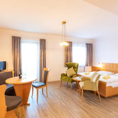 Hotel Winzerhof-3