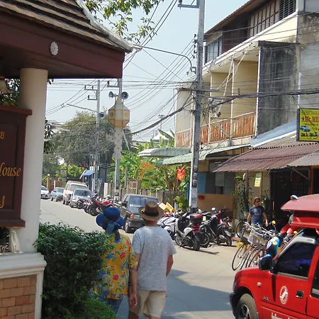 Pha Thai House-3