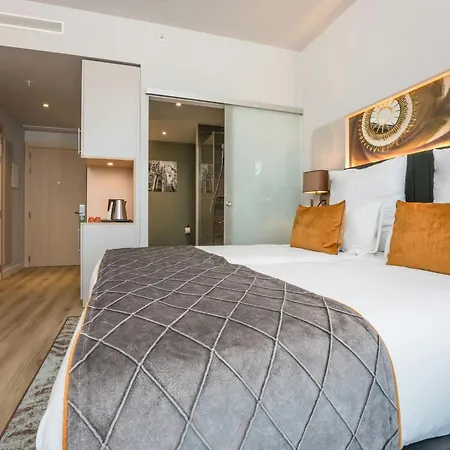 Leonardo Royal Hotel Barcelona Fira-3