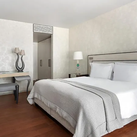 Hotel Eden Roc - The Leading Hotels Of The World-2