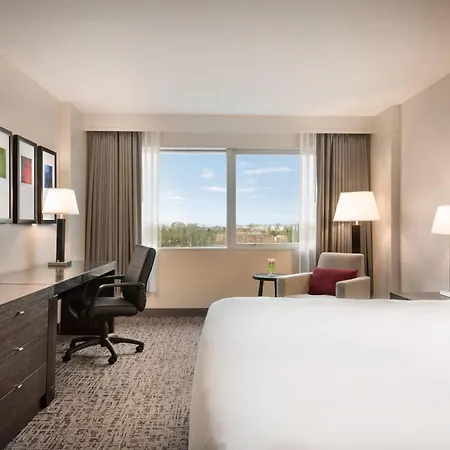 Radisson Hotel Vancouver Airport-3