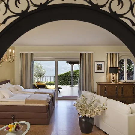 Boutique Hotel Albergo Brione-3