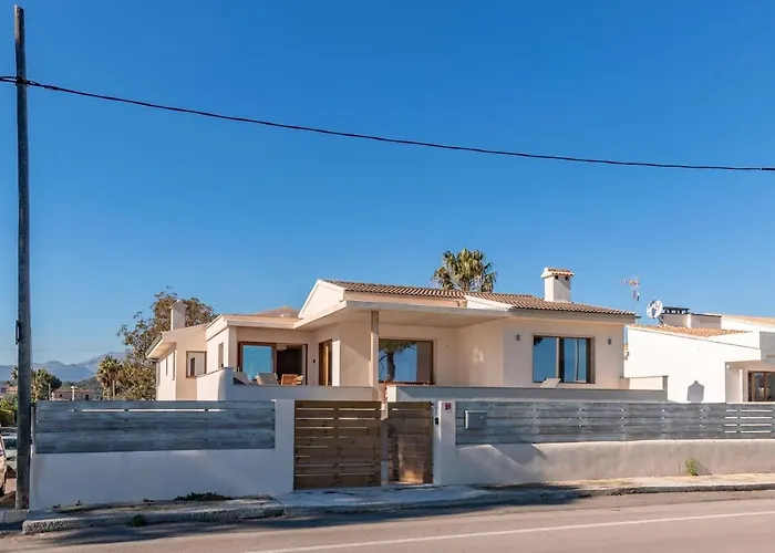 Seafront Villa Mar I Pins By Sealand Villas