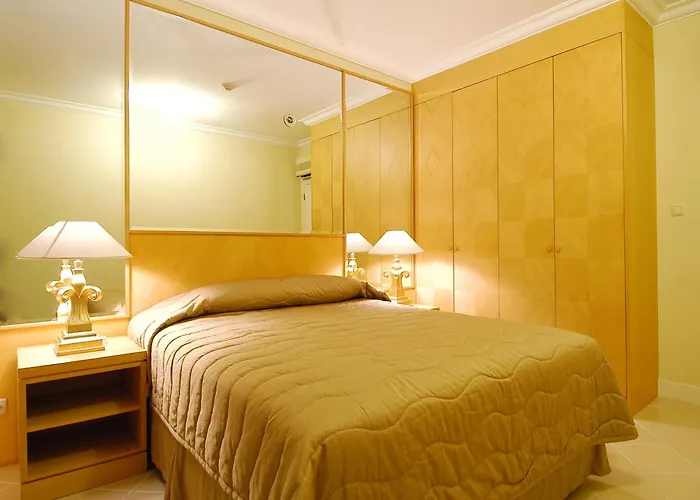 Batavia & Serviced Apartments Jakarta