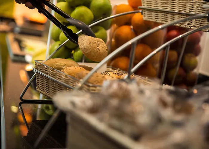 Holiday Inn Express Stratford By Ihg