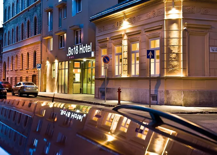 Jacuzzi-Hotel: Bo18 Hotel Superior
