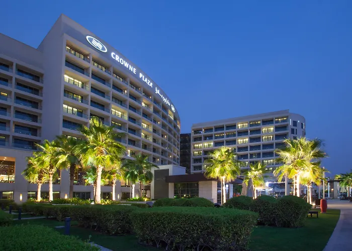 Wasserpark Hotel: Crowne Plaza Yas Island By Ihg