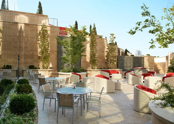 Kurhotel: Fairmont Baku, Flame Towers