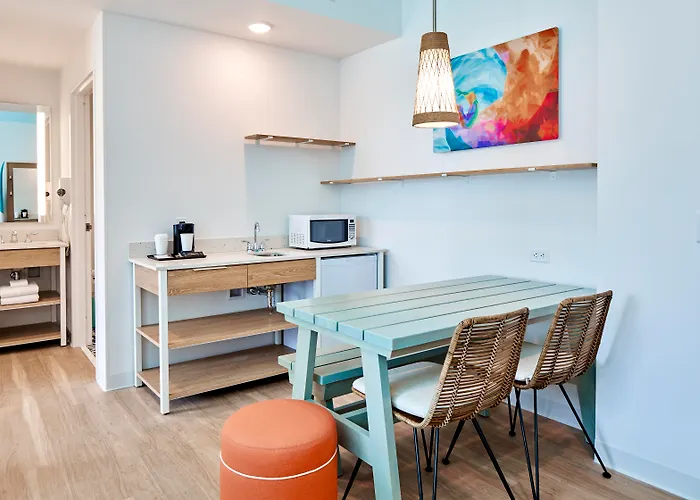 Universal's Endless Summer Resort - Surfside Inn&Suites