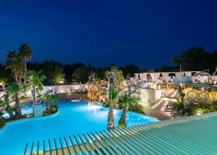 Strandhotel: Malia Village