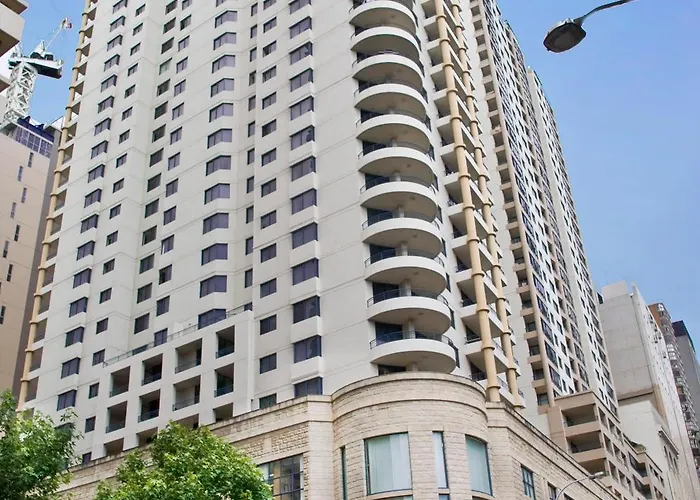 Oaks Castlereagh Suites