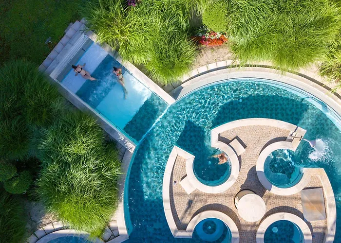 Jacuzzi-Hotel: Hotel Lyon Metropole & Spa