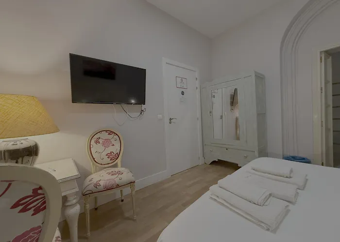 Apodaca Rooms