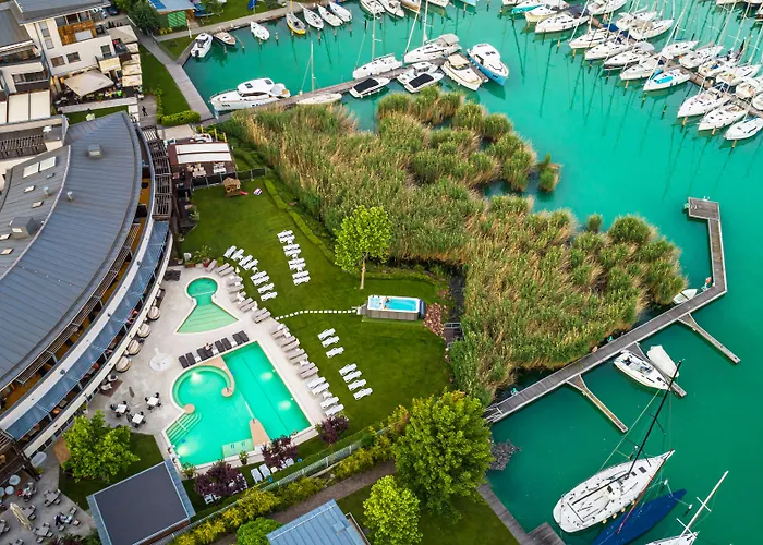 Golden Lake Resort