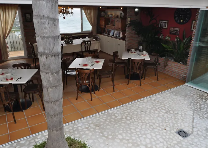 3 SterneHotel Welcome Inn Nerja Guest House Luxury Bed & Breakfast